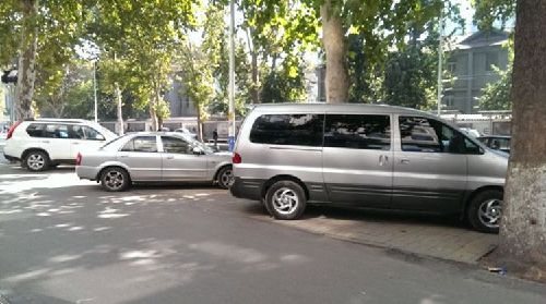 違章停車被拖壞，就該自認(rèn)倒霉？告訴車主如何獲得賠償