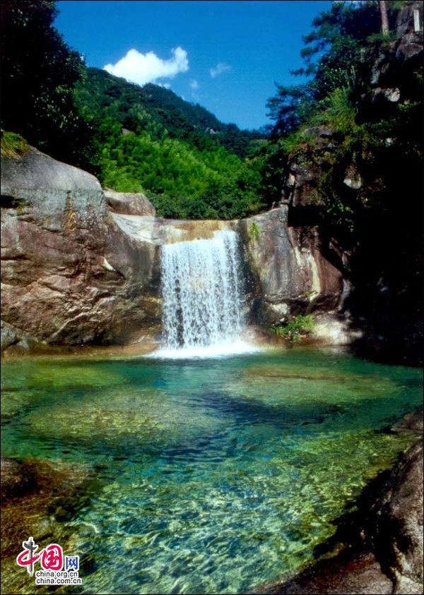 黃山( <a class='travel_words'  name='travel/tbly/01' target='_blank'>酒店</a> )翡翠谷 最令人銷(xiāo)魂的中國(guó)情人谷